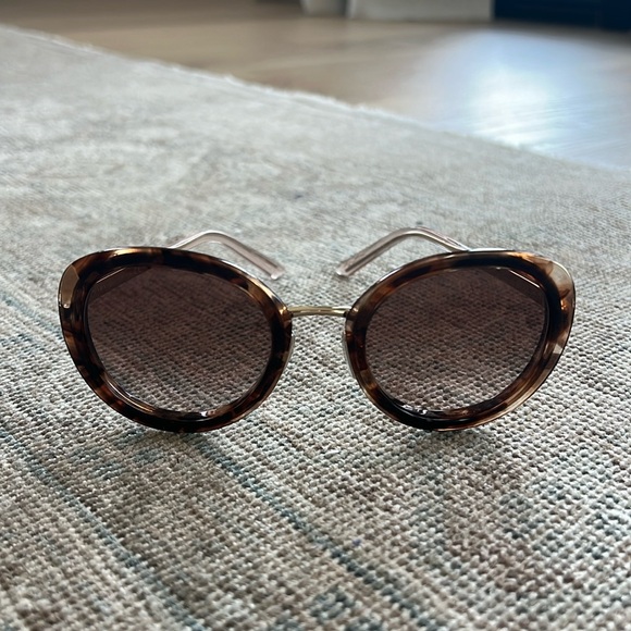Prada sunglasses - Picture 1 of 13